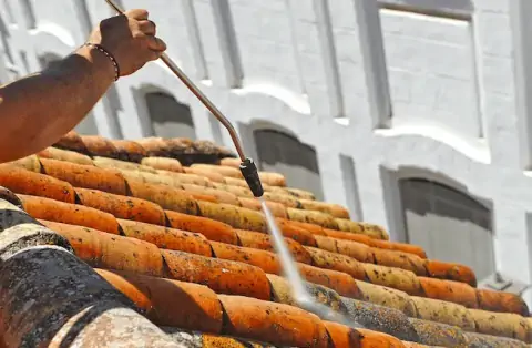 Nettoyage de toitures - Juaye-Mondaye